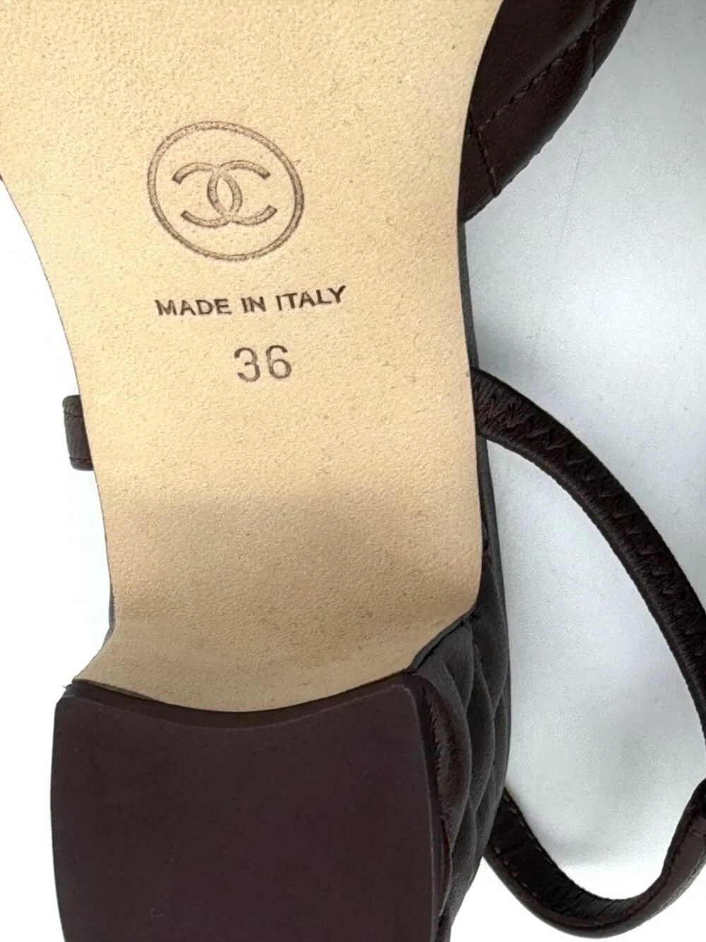 CHANEL 26B Coco Quilted Leather Mademoiselle Slingback Sandals Block Heels Pump